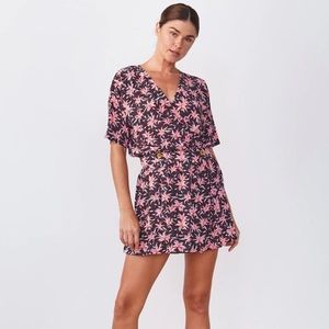 Acacia Rome dress size P NWT